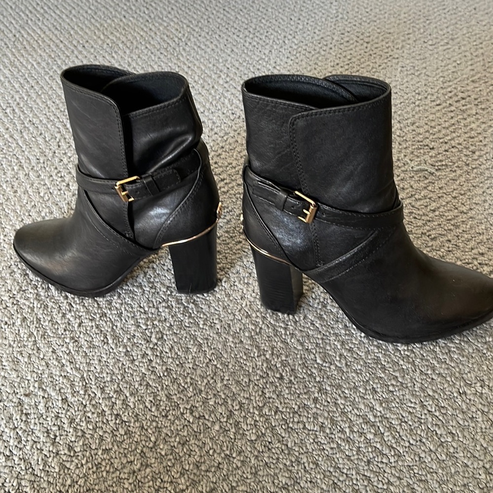 Tory Burch Livingston Black boots. Size 7. With box
